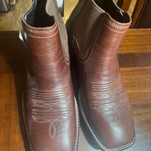 ARIAT Chestnut Western Boots